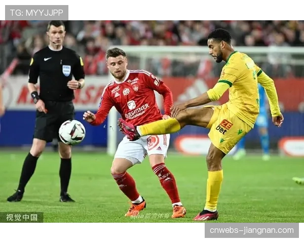 南特1-1布雷斯特，主队凭借一次精准的区域防守造越位瓦解对手单刀