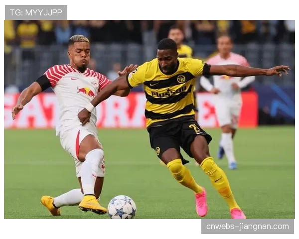 第72分钟，莱比锡前场三人小组压迫成功夺回球权并迅速得分